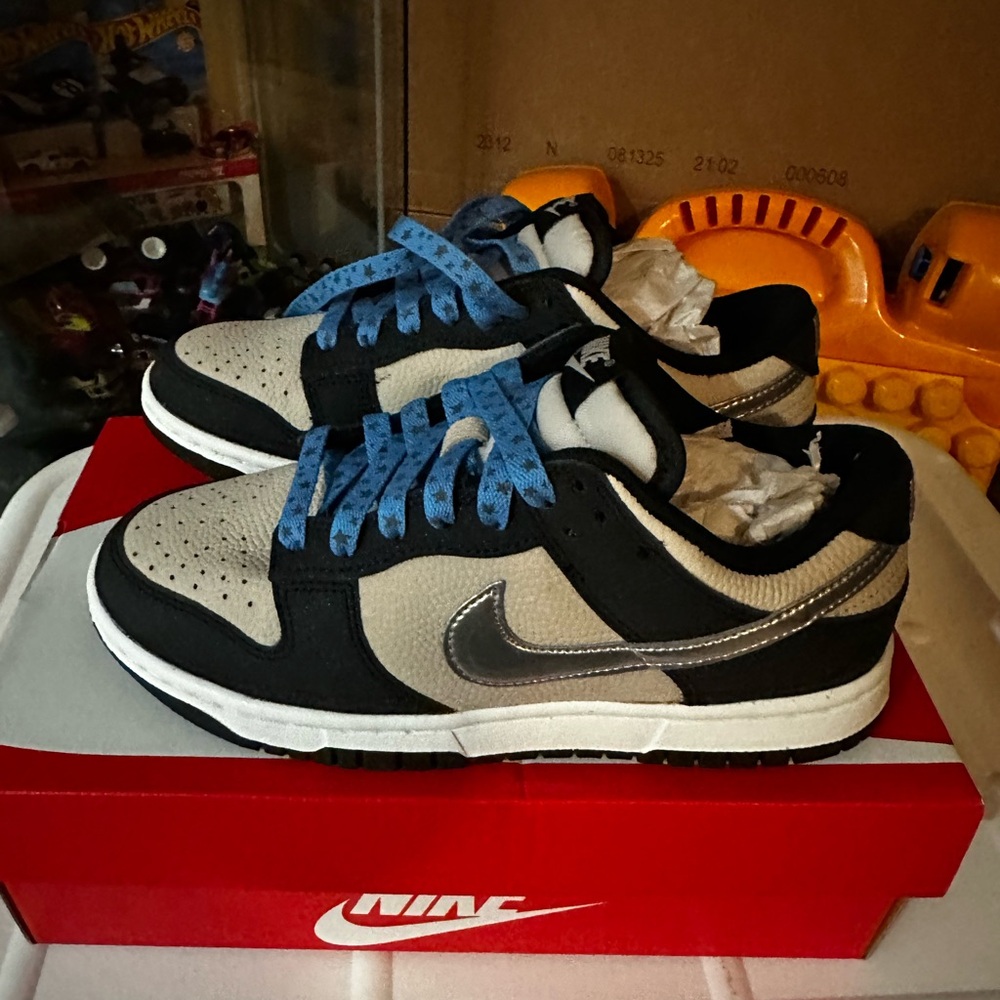 Nike Black and Tan Sneakers with Blue Accents